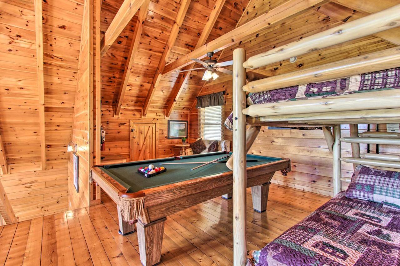 Pigeon Forge Family Cabin With Resort Pool And Hot Tub Exterior photo